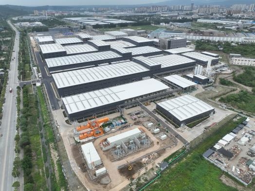 中国二冶承建的江油锂电池项目9栋单体通过竣工预验收