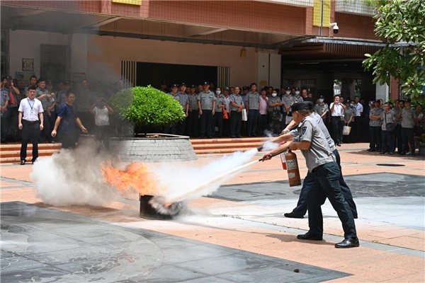 思明区组织全区学校开展消防安全培训，筑牢校园安全防线