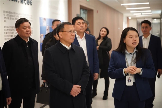 湖南省政府走访爱尔眼科，助推上市公司高质量发展