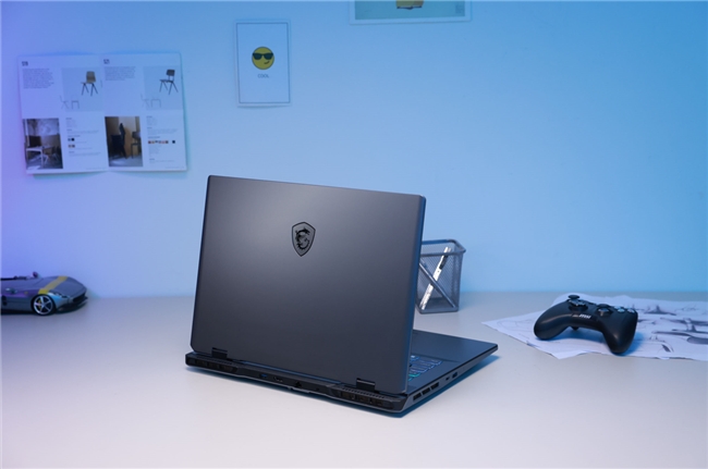 微星笔记本泰坦18 Pro新品预售，刃影16/17系列首发价7799性价比来袭！