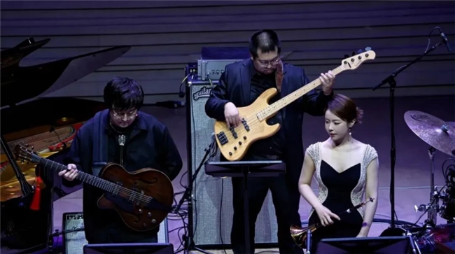 唢呐爵士跨界盛宴：刘雯雯与爵士四重奏将在北京音乐厅奏响新篇章