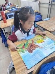 北京市第十四中学小学部“你选书，我买单”授书仪式成功举办