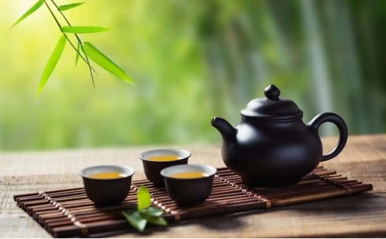 谷医堂谷方益元——酒后喝茶的误区与危害：你了解多少？