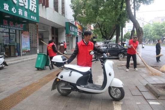 湖北云夢：城市底色動人心 最是那抹“志愿紅”