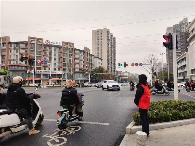 湖北武穴：煙草志愿行 服務零距離