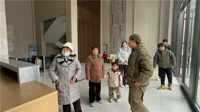 “城市生命线”从响应到落实的距离：体外自动除颤器（AED）配置水平及障碍优化探究——基于湖北省的实地调研