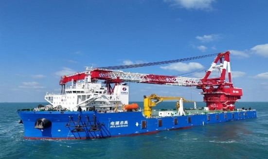 中国电建第四代海洋工程船舶 “电建志高”“电建志远”号顺利交付