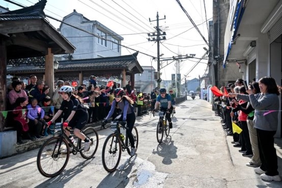 破风追逐，“骑”开得胜丨社发杯 云上竞速2025汇溪瓜车(Gravel bike)挑战赛圆满落幕！