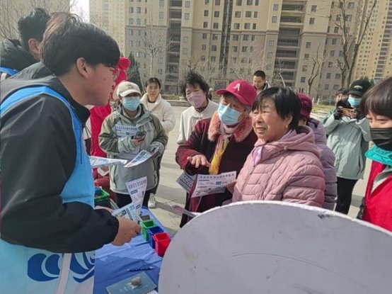 高新区烟职志愿行 植树节共“树”绿色新风尚