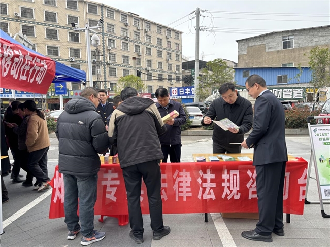 蕲春县烟草专卖局：创新开展普法宣传 筑牢法治烟草根基