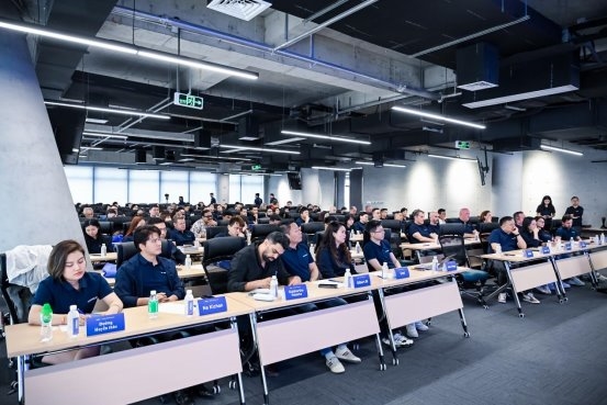 悍高集团2025海外经销商大会盛启，加速全球化布局