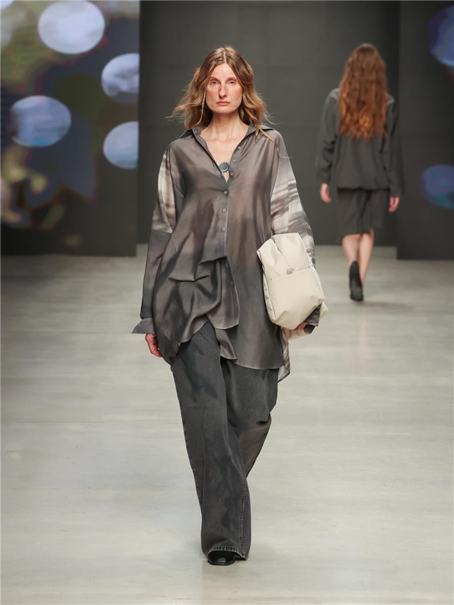 Moscow Fashion Week 莫斯科时装周春季必备单品：必入款式与搭配指南