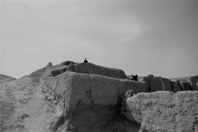李樯镜映陕北：80-90年代乡村的时光留影与时代回响