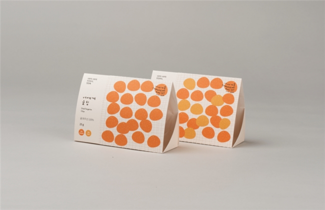 AURG Studio 操刀济州岛 Tangerine 农场橘子产品包装设计，手写字体传递天然亲和力与地域风情