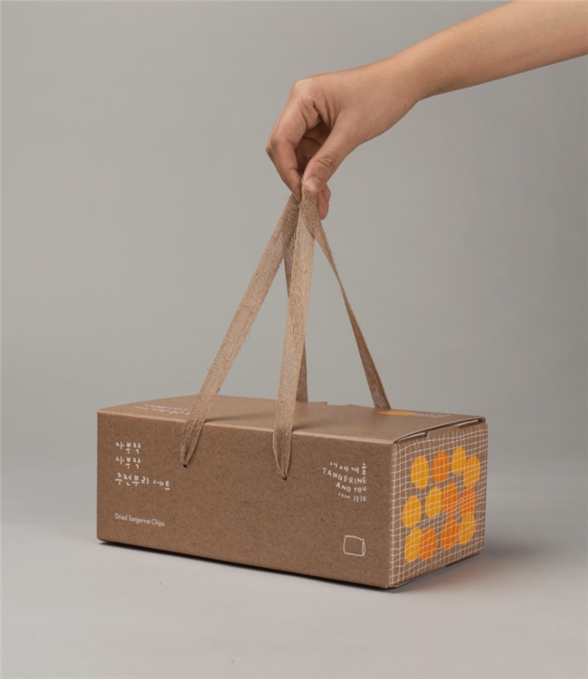 AURG Studio 操刀济州岛 Tangerine 农场橘子产品包装设计，手写字体传递天然亲和力与地域风情