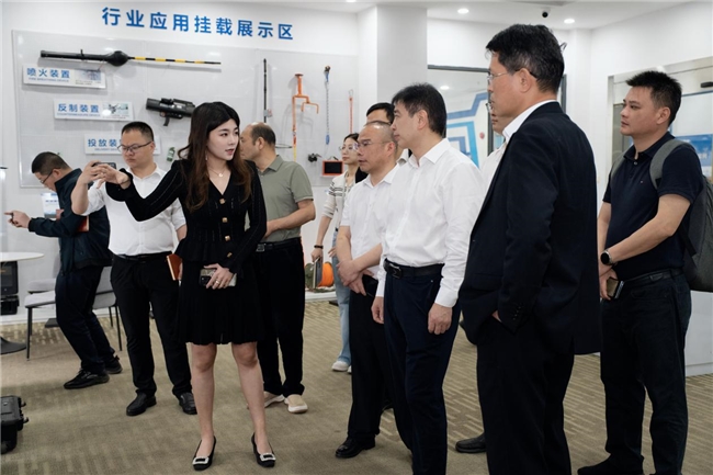 郴州市副市长罗成辉一行莅临能飞航空，共谋低空经济发展新蓝图