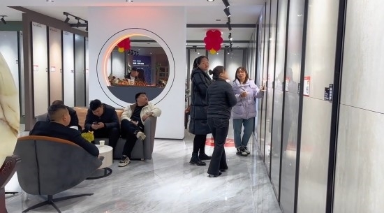 箭牌瓷砖联豫南仓，先发领航共铸蓝海辉煌