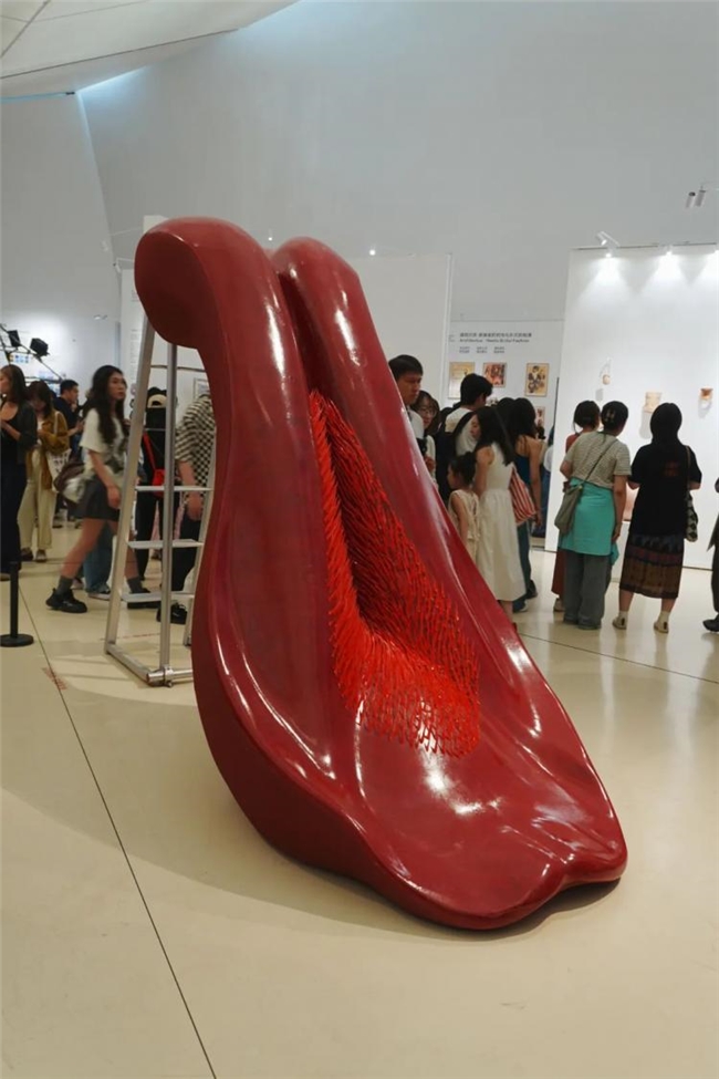 央美毕业展观察：方寸空间里的艺术突围与谋生思考