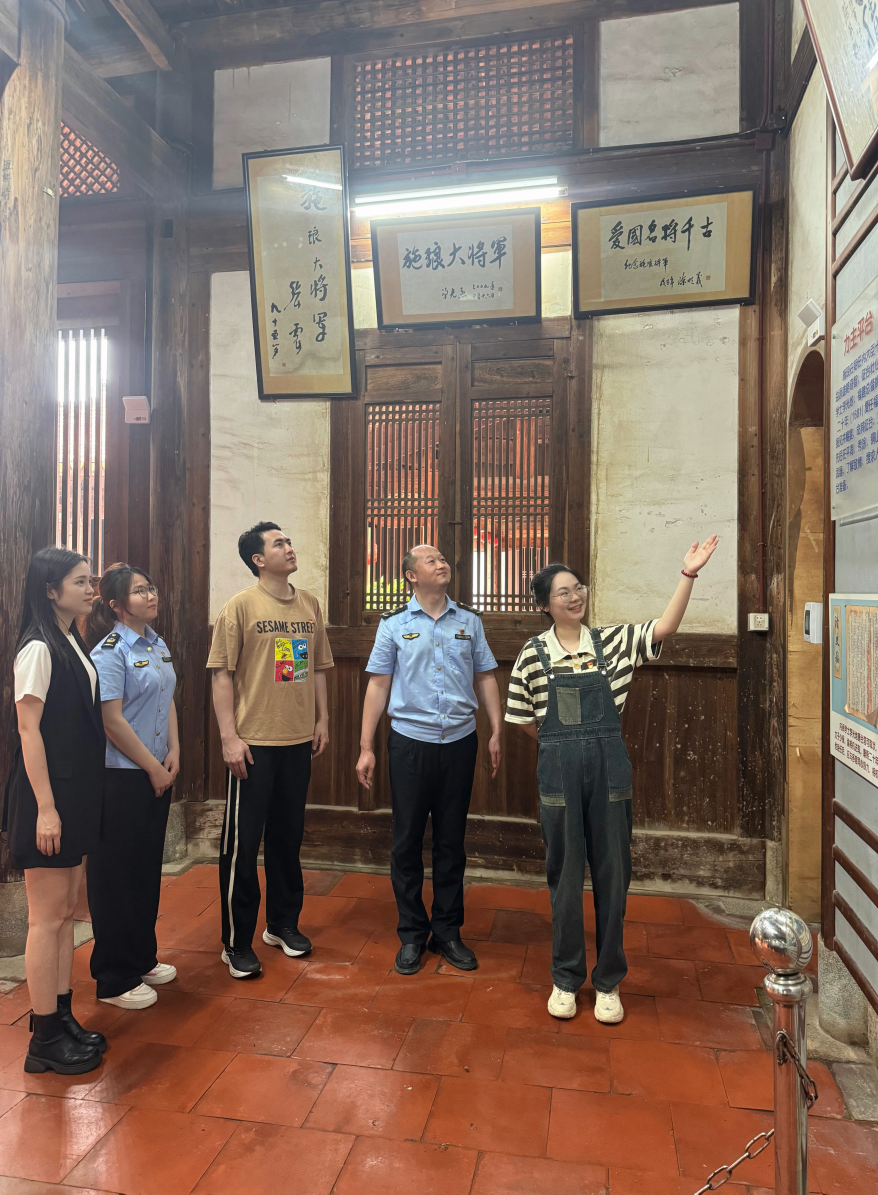 穿越时空的对话，我与施琅有话说———福建晋江龙湖市场监管所“晋企先锋服务队”党纪学习教育党日活动