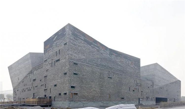 “出砖入石”，传统建筑智慧在当代设计中的生命力延续与创新实践