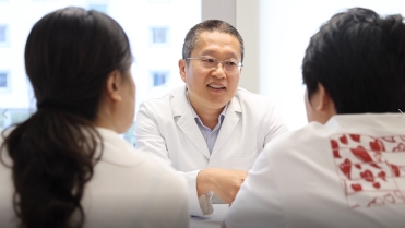 北京大学第三医院眼科开展高度近视及ICL术后白内障老视专病诊疗服