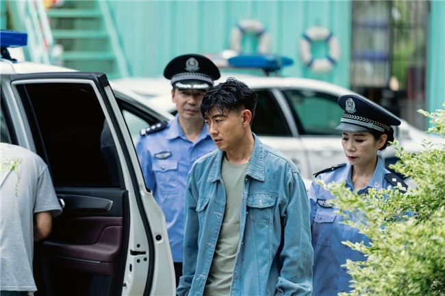 电影《热血江湖》在浙江丽水开机了由赵天齐领衔主演，还有多名熟脸演员加盟