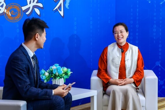 《遇见·心音》艺术疗愈空间创始人孟庆纯受邀出席第二十五届世纪大采风品牌人物年度盛典