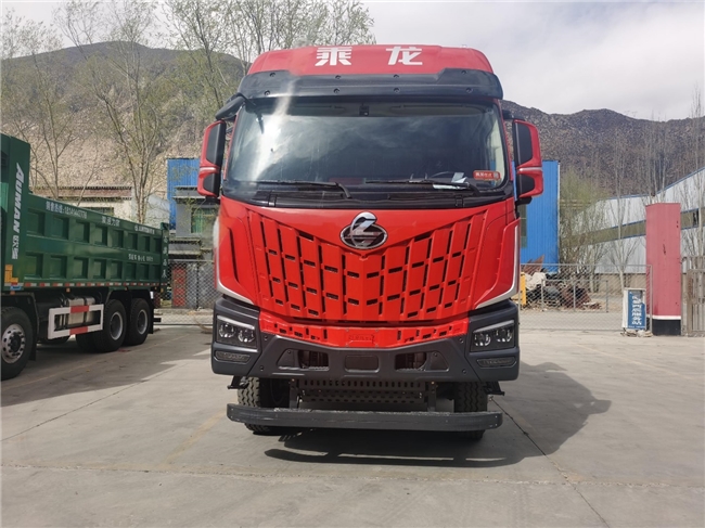 助卡友赚更多，乘龙HK 8X4自卸车破解矿区运输困局