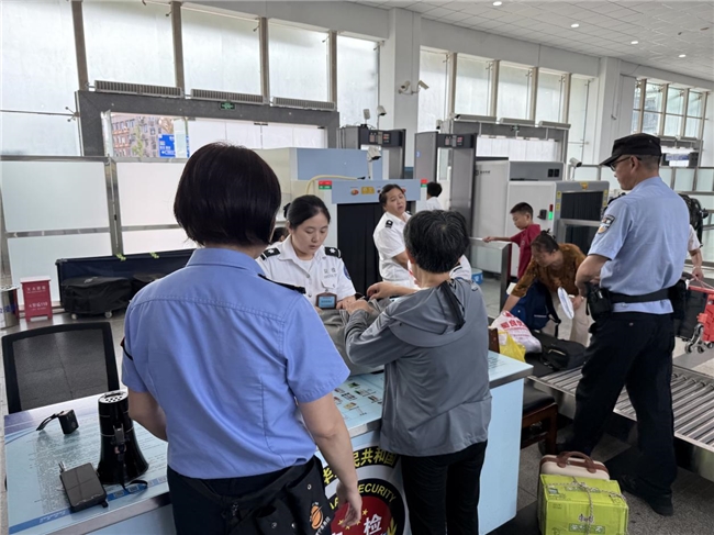 强安检队伍,吹响客运提质“冲锋号”(图2)