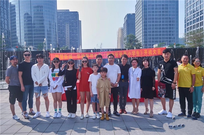 制片人罗文强再推力作《我的爸爸是小学生》:腾讯独播暖心治愈,探讨亲子关系新维度