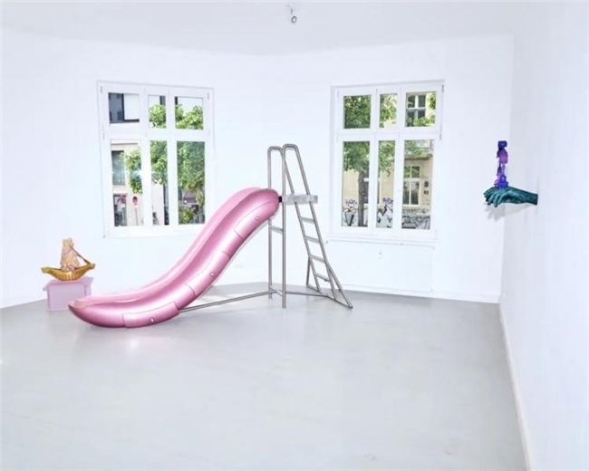 王画 “画的巨屋” 柏林个展：当科技与灵性碰撞，抛掷思想石子叩问异化时代