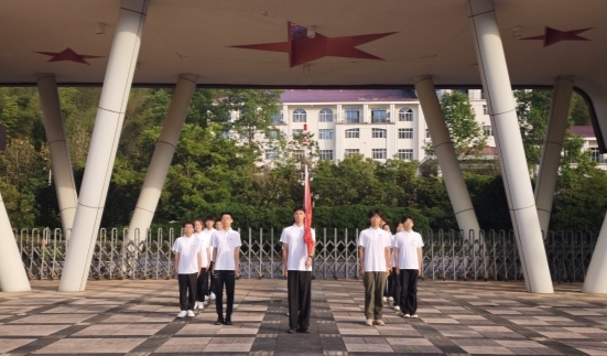 2025年南昌医学院药学院暑期“三下乡”社会实践活动③—— “井冈淬红魂，赣鄱承药香”