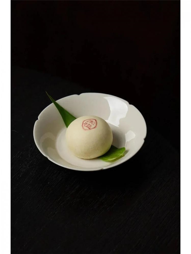 新中式美学在糖水茶饮品牌设计中的创新实践与案例解析