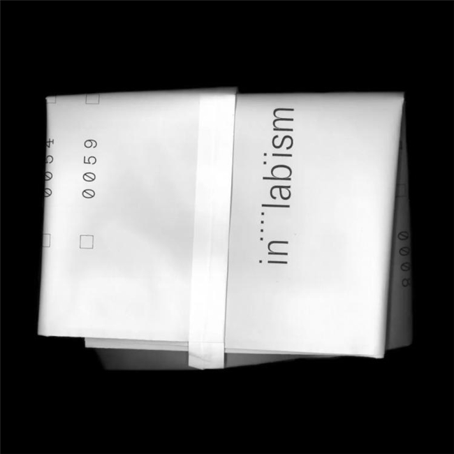 反常规排版的视觉实验，上海STUDIO DPi设计的多元创作实践