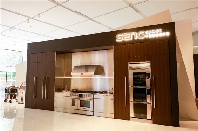 SENG CUCINE ×梁朋意友，与大师共话不锈钢高定新范式