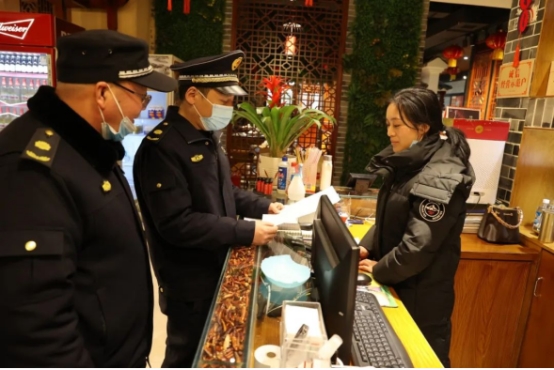巴中市综合行政执法局:宽严相济,谱写城市治理新乐章(图2)