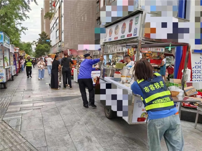 巴中市综合行政执法局:宽严相济,谱写城市治理新乐章(图4)