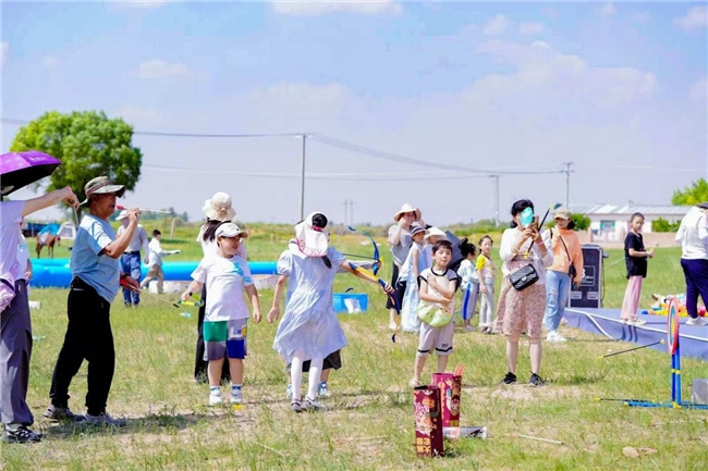 沉浸草原夏趣，共筑亲子时光！  鄂托克前旗希泊尔驿站  “凌空瞰绿原·亲子乐盛夏”活动圆满落幕