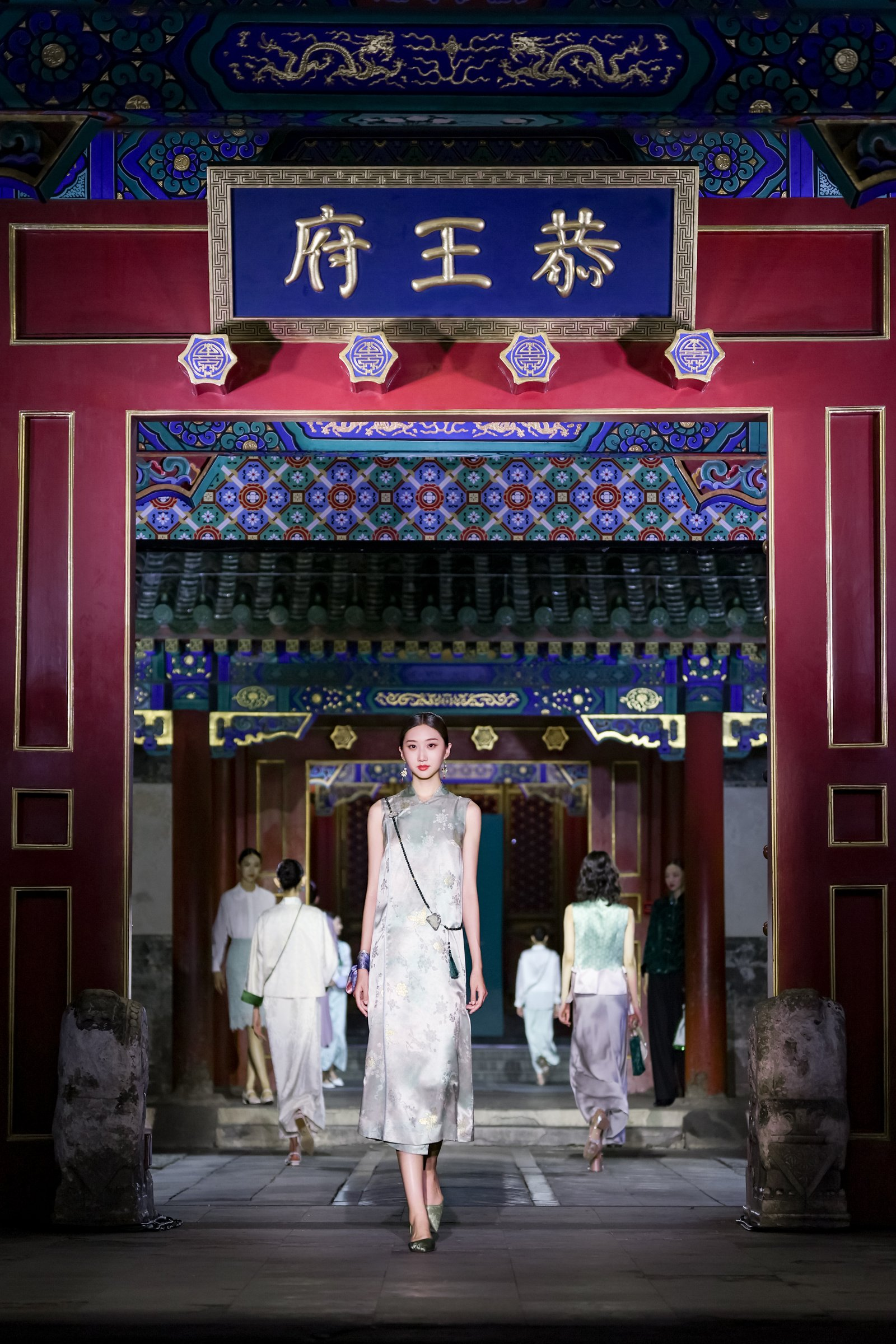 6、恭·时尚2026早春新品大秀3.jpg