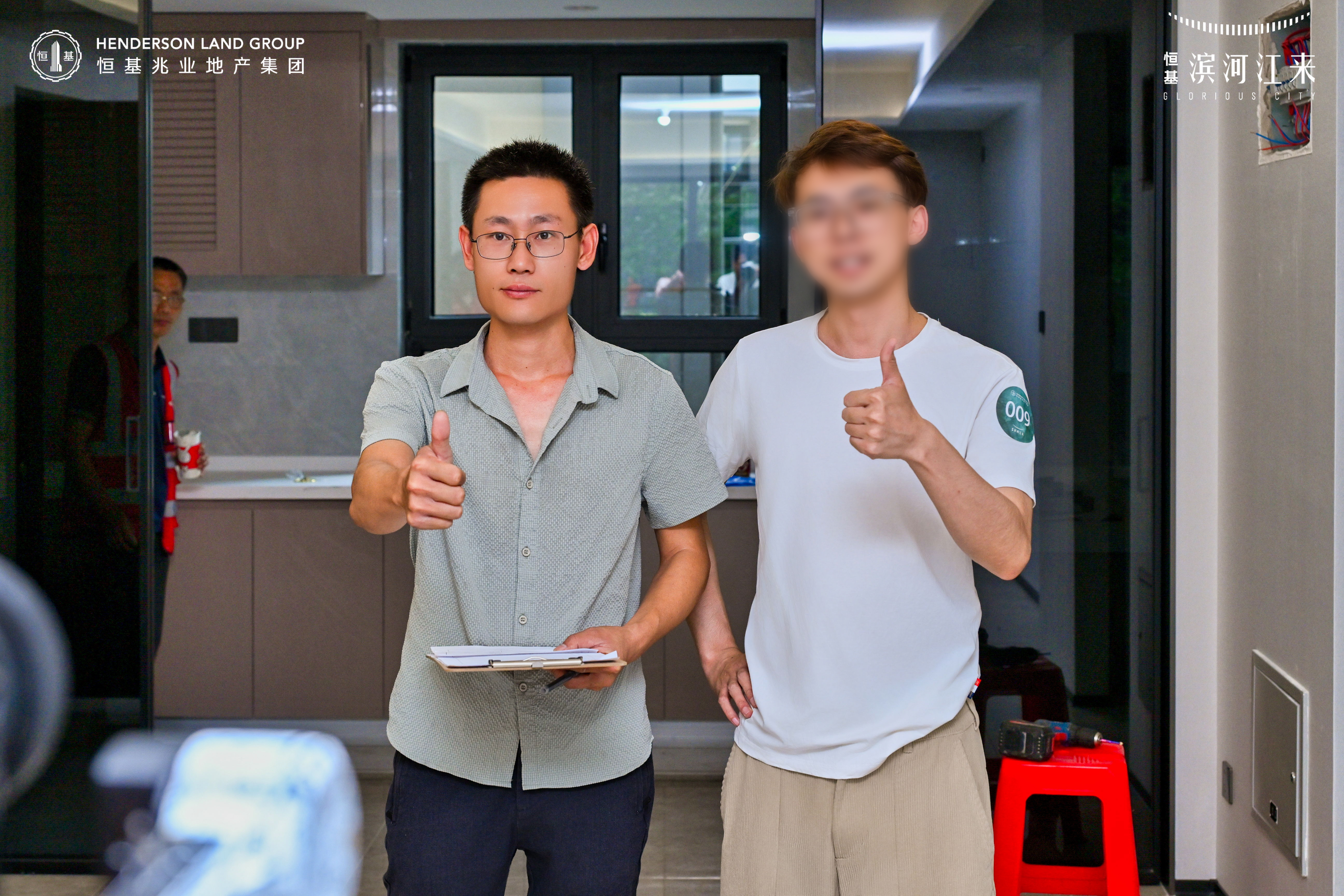 05 滨河江来 地块二 交付现场实拍图.jpg