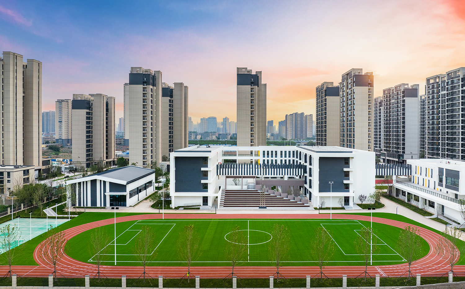 14 复兴大街小学 实拍图.jpg