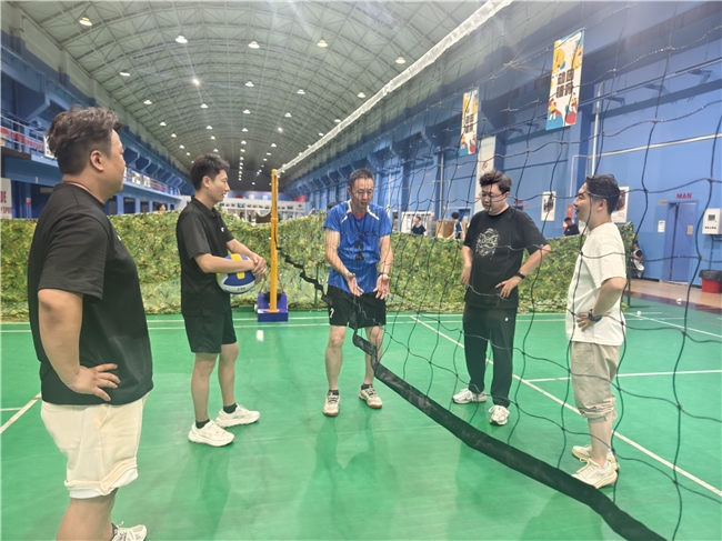 江汉区局（营销部）开展气排球训练活动 助力职工健康生活与团队建设