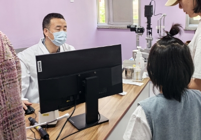 封康教授后巩膜加固术半年复查1200降到900，眼轴控制
