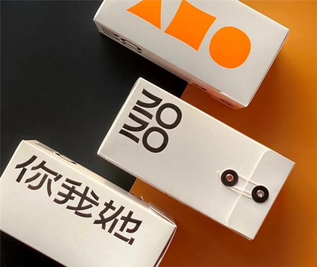 深圳设计师彭卡爆，用色彩与设计编织多元世界