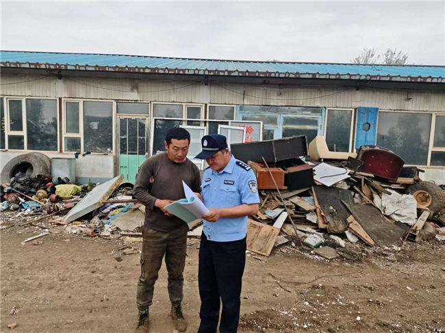通化铁路公安处朝阳镇站派出所开展废品回收站专项检查(图2)