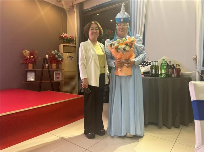 女中音歌唱家索伦嘎：以声为媒，绽放时代芳华