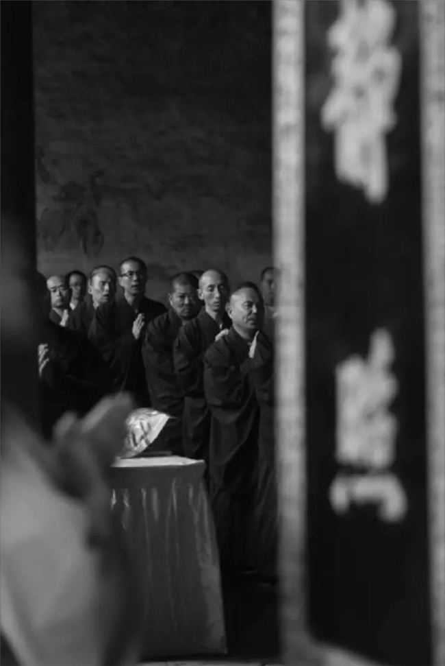 三位著名摄影师镜头下的 “少林高僧”，不同视角的少林影像诠释