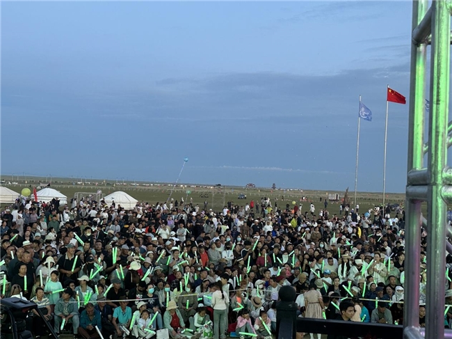 女中音歌唱家索伦嘎：八月的音乐之约与草原祝福