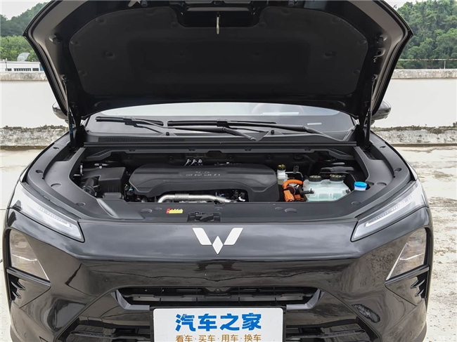 售9.98万-12.98万五菱星光S 2025款上市 插混新增1.5T/纯电续航510km