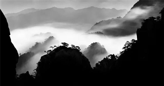 黑白光影里的黄山诗学，汪芜生用半世纪追寻山水摄影的禅意灵魂